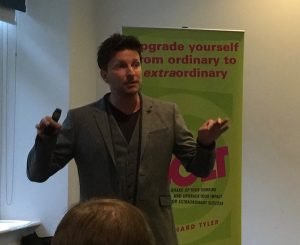 Hypnotherapist_Peer_Support_Group_Richard_Tyler_02